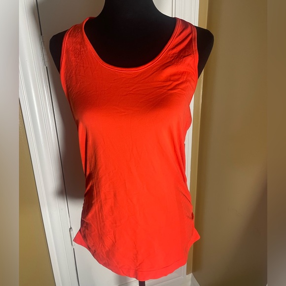 NWT ATHLETA SPEEDLIGHT SEAMLESS TANK SIZE MEDIUM ORANGE - Picture 3 of 10